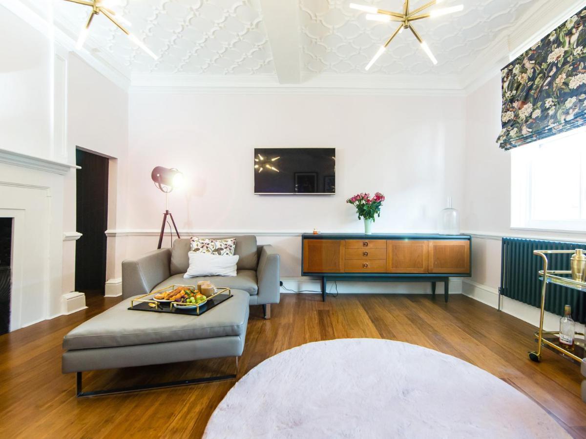 Maison Parfaite Yo1 - Exquisite 400 Year Old, City Centre Townhouse Йорк Екстериор снимка