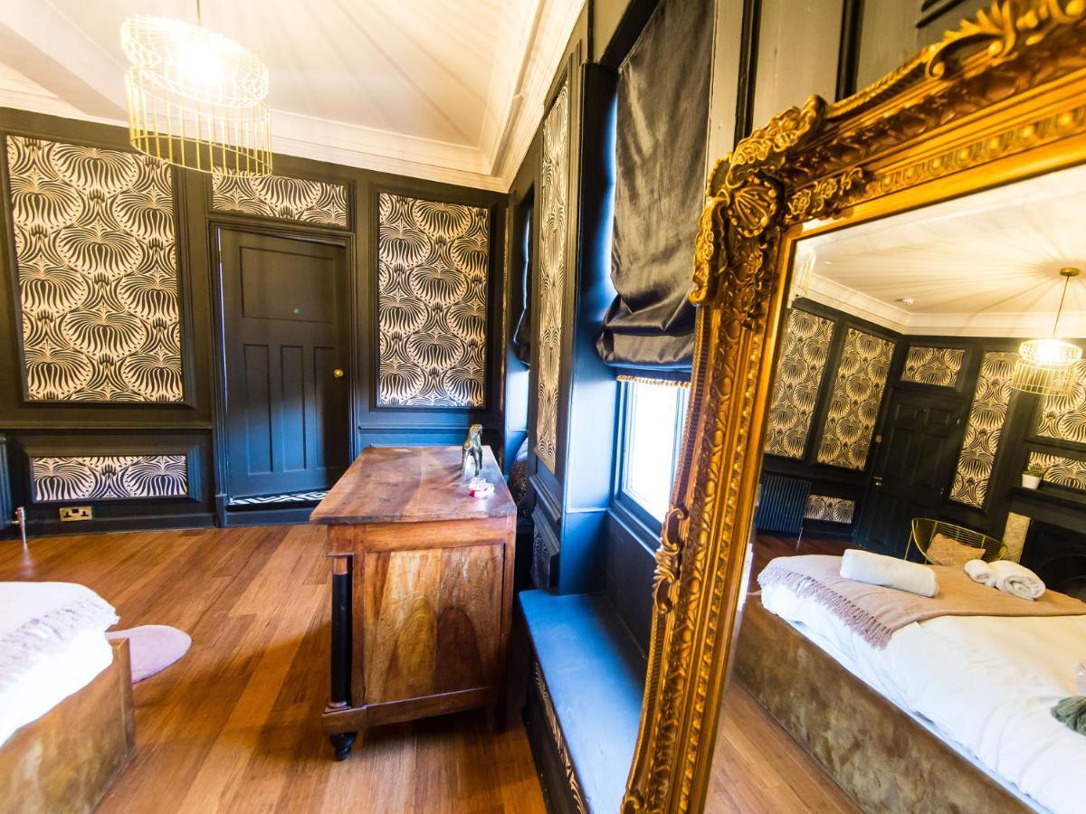 Maison Parfaite Yo1 - Exquisite 400 Year Old, City Centre Townhouse Йорк Екстериор снимка
