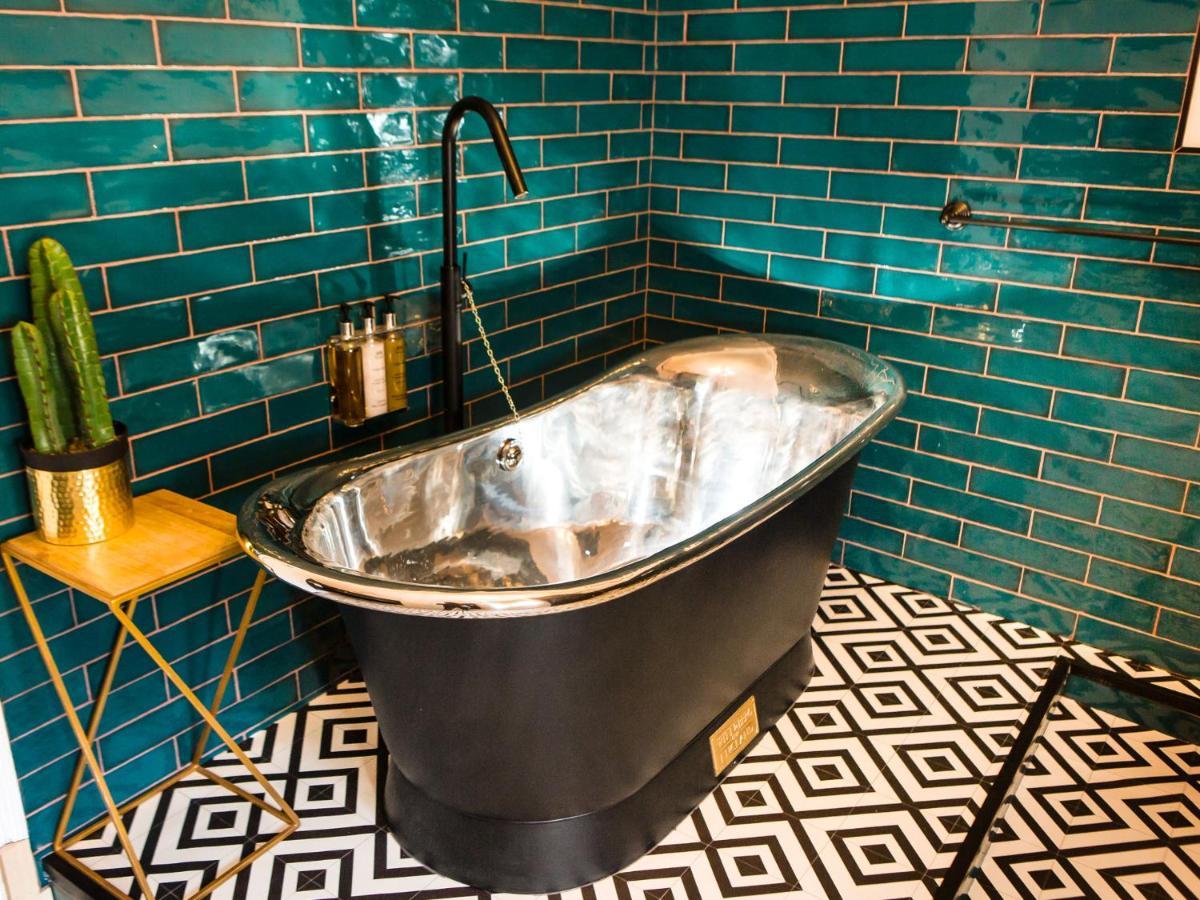 Maison Parfaite Yo1 - Exquisite 400 Year Old, City Centre Townhouse Йорк Екстериор снимка