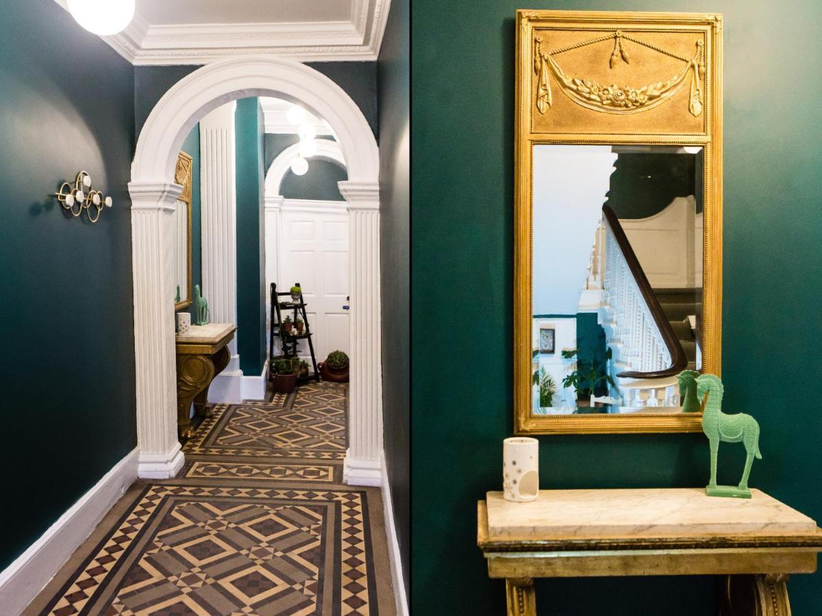 Maison Parfaite Yo1 - Exquisite 400 Year Old, City Centre Townhouse Йорк Екстериор снимка
